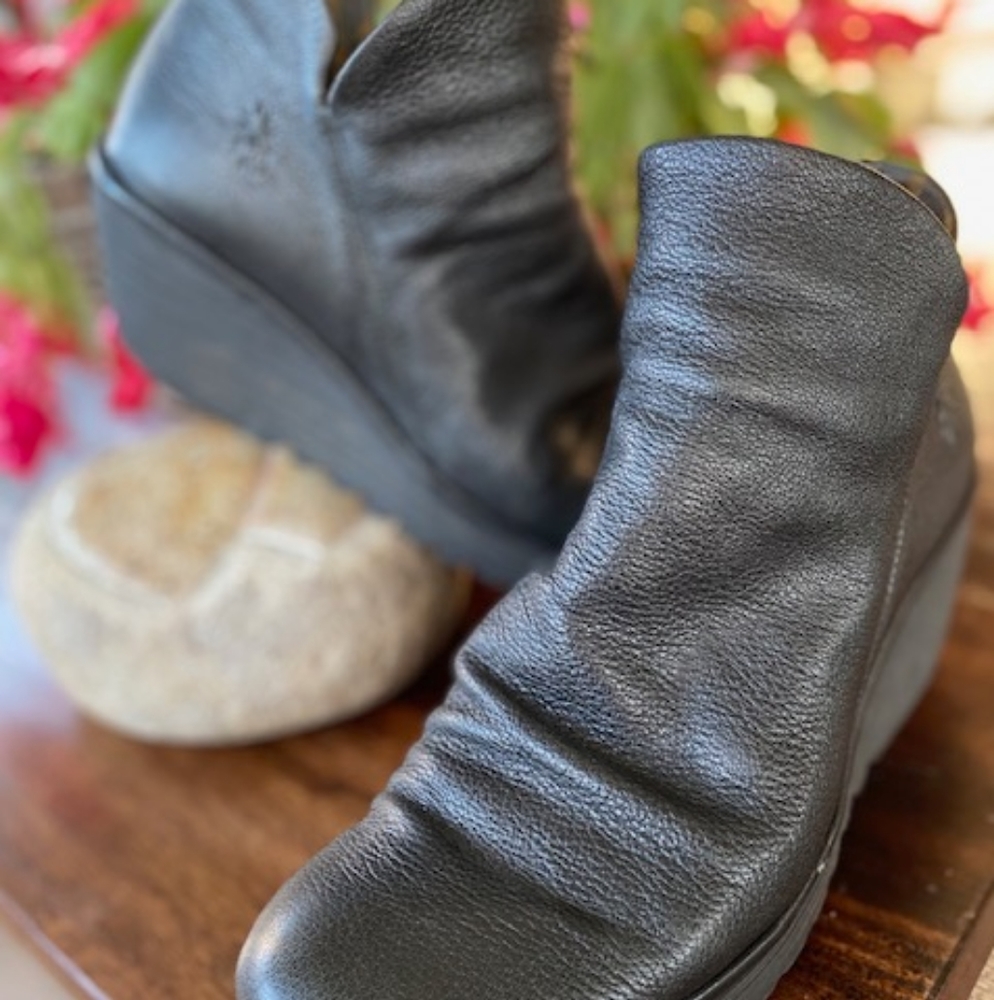 Fly London Boot